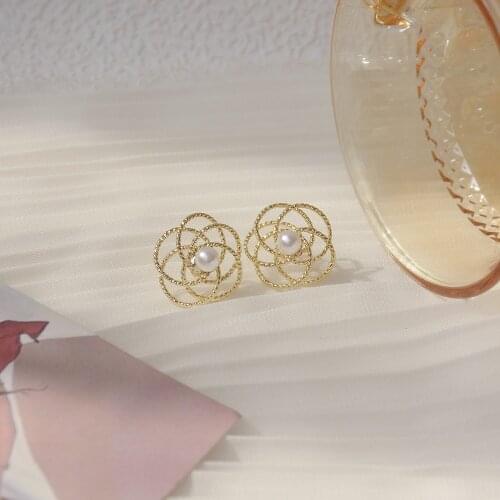 14k Real Gold Fashion Jewelry Geometric Pearl Flower Hollow Exquisite Stud Earrings for Woman Holiday Party Elegant Earring