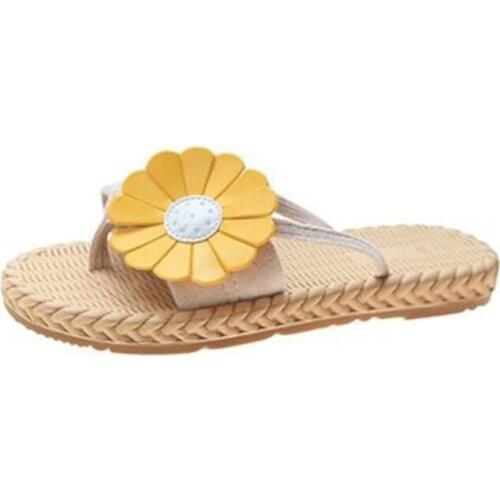 Summer New Style Korean Style Small Fresh Wild Daisy Flower Sandals And Slippers For Ladies Outer Wear Flat Beach Flip Flops