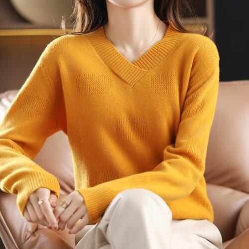 Fall/Winter 2021 New Cashmere Sweater Womens Long-Sleeve Loose V-neck Fashion Slim Bottoming Top 100% Pure Wool Sweater Female