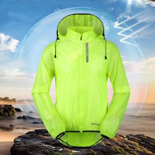 Santic Men Cycling Windproof Jackets Hooded Skin Coat Sun-protective Anti-splashing Water Apple Green Light Cycling C6105/7008V