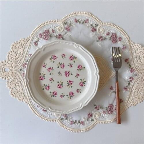 Lace Placemat Embroidery Cup Pad Anti-scald Coasters Decorative Cup Coaster for Cafe Home Office Tableware Pad Desktop Decor