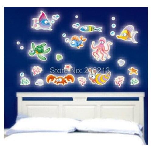 New Fluorescent Luminous Wall Stickers Glow in the Dark Stars Home Decoration Eco-friendly PVC Cartoon Wall Decal for Kids Rooms