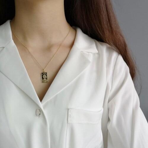 Amaiyllis 100% s925 Sterling Silver 18k Gold Queen Elizabeth Square Pendant Necklace For Women Weddings Party Jewelry Gift