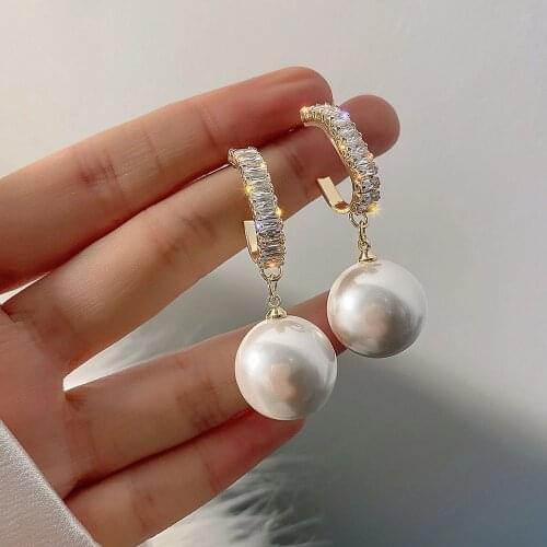 GHIDBK Dangle Earrings