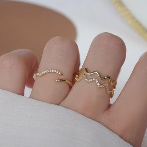 Delicate Jewelry 14K Gold Plated Adjustable Crystal Rings for Women Simple Style Wave Engagement Rings Set
