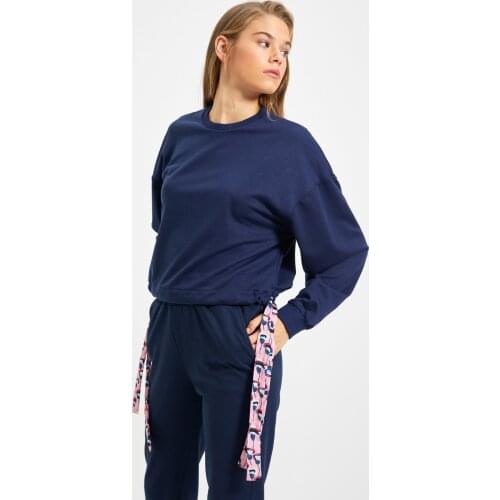 Trendyol Webbing Binding Detailed Basic Knitted Slim Sweatshirt TWOAW22SW0051