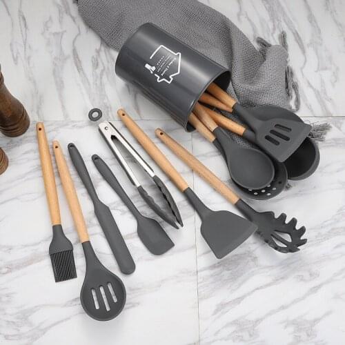 Creative 15-Piece Set Of Wooden Handle Silicone Kitchenware Multifunctional Non-Stick Cookware Tool With Storage Bucket Gift Box