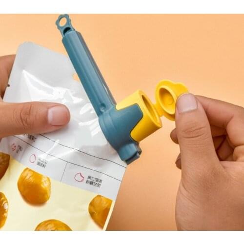 Plastic Seal Pour Food Storage Bag Clip Snack Sealing Clip Keeping Fresh Sealer Clamp Helper Food Saver Travel Kitchen Tools