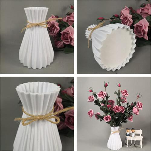 Nordic Flower Vase Ornament Home Plastic Vase White Imitation Ceramic Flower Pot Simple Flower Basket Decor Vases for Flowers