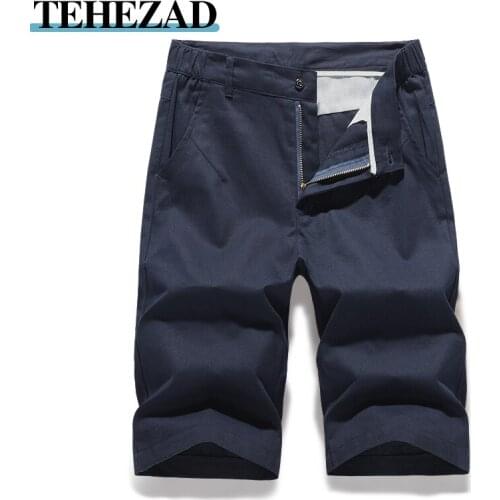 2021 New Summer 100% Cotton Solid Shorts Men High Quality Casual Business Social Elastic Waist Men Shorts 3 Colors Beach Shorts