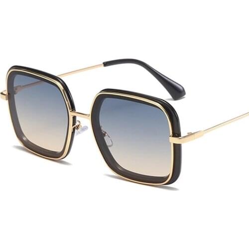 Elegant Women Square Sunglasses Fashion Design Gradient Shades for Women Oversized Sun Glasses Men Vintage Retro Glasses Oculos