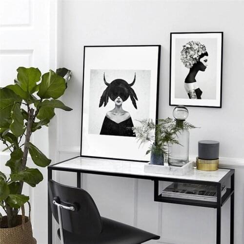 Modern Fashion Figure Lady Home Decor Wall Art Nordic Canvas Painting Print Poster Girl Bedroom Living Room Black White Picture