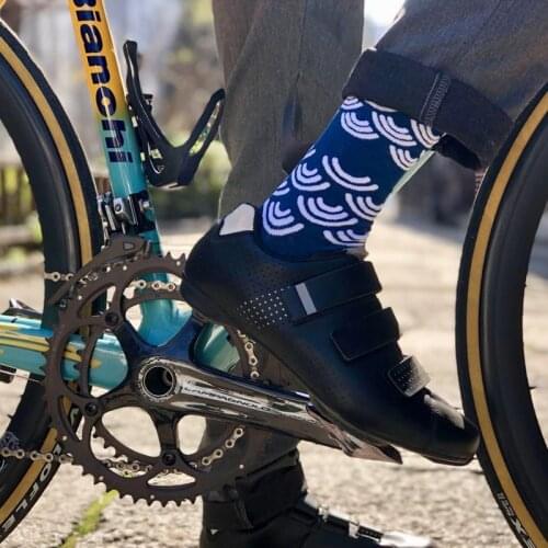 Socks Mens Cycling socks Trend Hight-top Blue Xiangyun Wave Retro Baiyun Cool Versatile Street Skateboard Tube Socks Womens