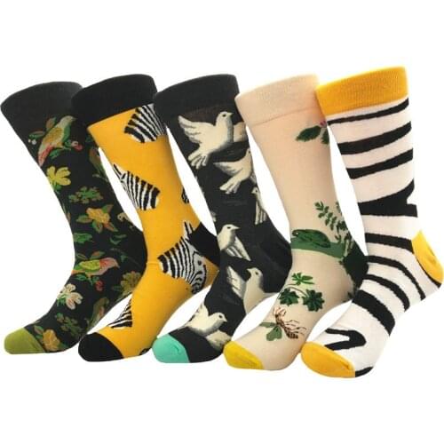 New product socks wholesale, personalized graffiti hit color series, flower and bird figure, cotton socks, mens stockings