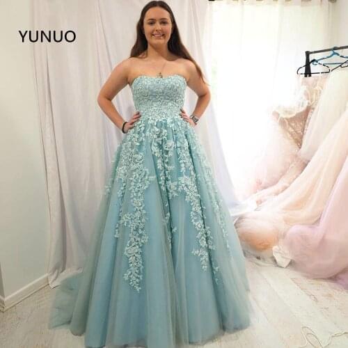 YUNUO Tulle Evening Dresses Long Lace Up Sleeveless Appliques A Line Evening Gowns Formal Dress Robe De Soiree Sweep Train