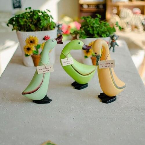 Creative cute wooden duck statue / miniature decoration sculpture wedding gift garden toy house decoration model childrens toys