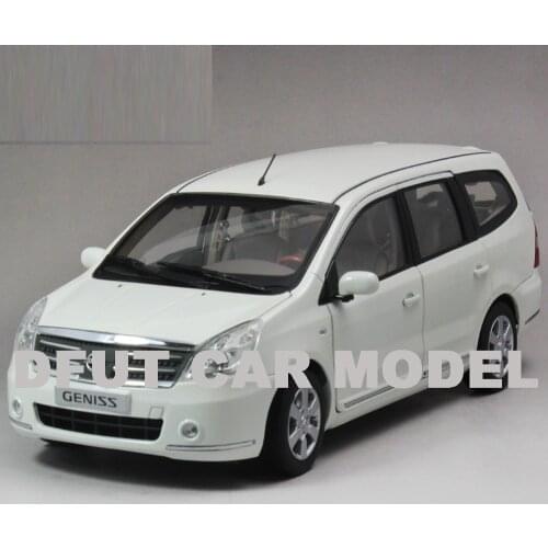 Diecast 1:18 Alloy Pull Back Toy GENISS MPV Car Model Of Childrens Toy Cars Original Authorized Authentic Kids Toys