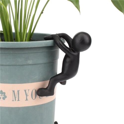 Newly Creative Climbing Kung Fu Figure Ornament Simple Resin Micro Landscape Crafts for Home Garden Courtyard Decoration