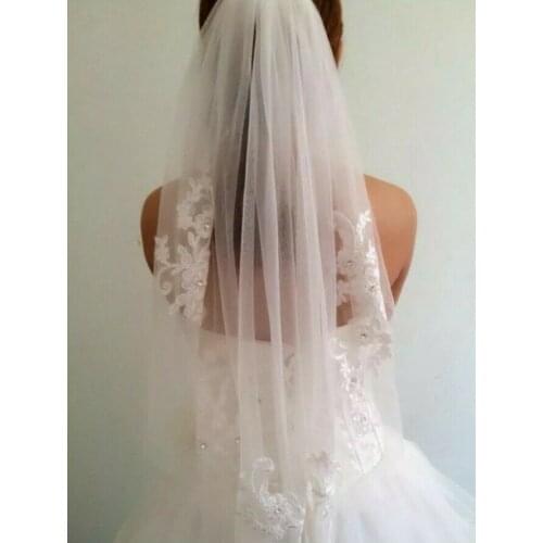 Chic/Modern White Ivory Wedding Bridal Veil Lace Appliques Rhinestone Accents Elbow Length Comb