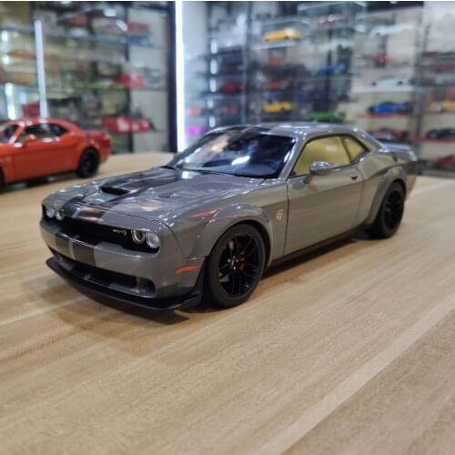 Limited Edition 1/18 Simulation Resin Car Model Original Car Model Collection Gift