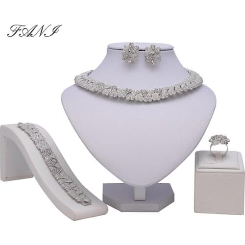 Fashion 2018 Bridal Gift Nigerian Wedding Jewelry set Brand Fashion African Beads Jewelry Set Dubai gold bridal Jewelry Sets