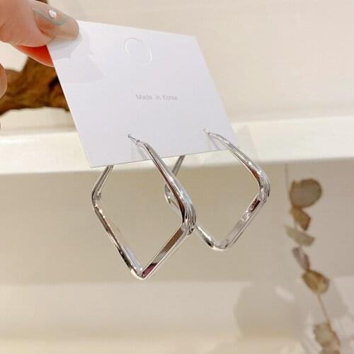 Dangle Earrings 娅斯美娜 China