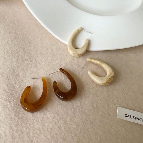 AOMU Korean Trendy Fashion Vintage Resin Hollow Thick C-Shaped Colorful Simple Hoop Earrings for Women Jewelry Party Christmas