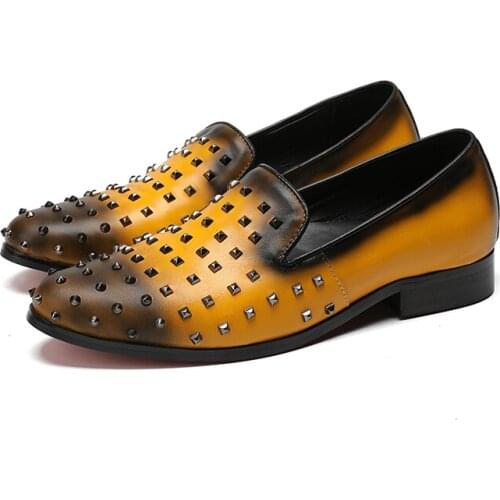 Sapatos Masculino Mens Genuine Leather Rivets Shoes For Mens Italian Style Fashion Men Formal Nightclub Wedding Loafers Shoes