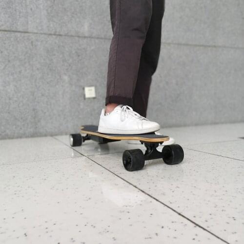 Wholesale OEM All Terrain Off Road 350w*2 4000mAh Longboard Electric Skateboard