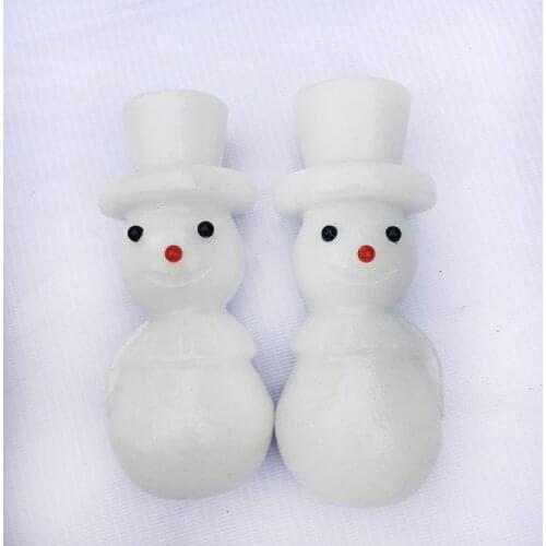 Natural Cute White Jade Snowman Figurine Quartz Crystal Snowman Healing Crystal Stone Christmas New Year Gifts Home Decoration
