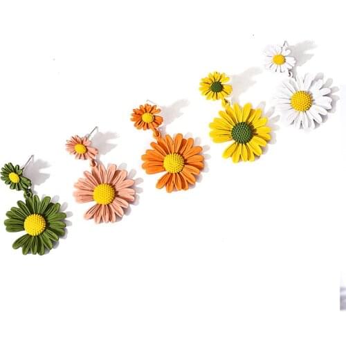 Fashion Sweet Colorful Small Daisy Flowers Earrings for Women Female Shiny Elegant Flower Earring Party Banquet Jewelry Gift