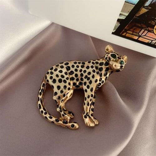 Pin European antique drip enamel leopard domineering corsage palace restoring ancient ways coat suits cardigan pins