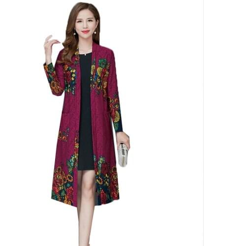 Womens Trench Coat 2020 Spring New Long Sleeve Printing Coat Cardigan Middle-aged Women Windbreaker Thin Section Outerwear 5XL