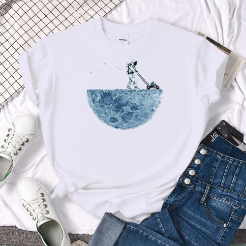 Astronaut Weeding Moon printing Womens T-Shirts Street Breathable Tshirts Cartoon Loose Tops Harajuku O-Neck T Shirts for Women