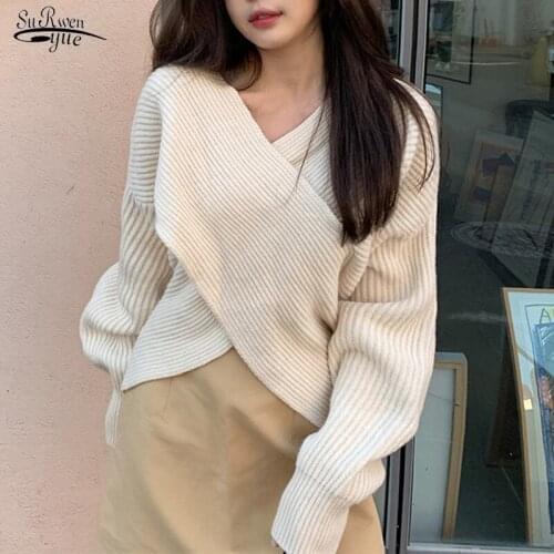 2021 Pure Elegant Womens Sweater Long sleeve Warm Sweater Top Autumn Winter V-neck Loose Sweater Woman Temperament Simple 16483