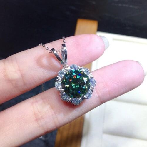 Unique Flower 2ct Lab Green Diamond Pendant 925 Sterling Silver moissanite Wedding Pendants Choker Necklace For Women Jewelry