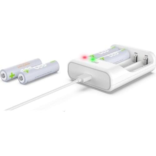 4PCS AA 1.5V battery constant voltage 2775mWh rechargeable lithium battery+USB charger