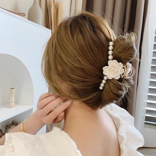 Pearl Flower Hairpin Prong Hairclip For Women Fashion Shell Pearl Hair Clip Girl Elegant Hair Accessories Flowers Hair Claw