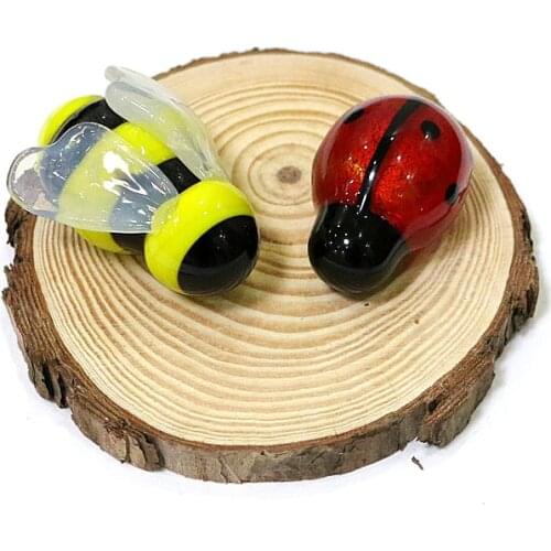 Miniature Figurines Murano Glass Bee Ladybug Ornaments Flat Bottom Cute Insect Animal Statue Home Desk Fairy Garden Easter Decor
