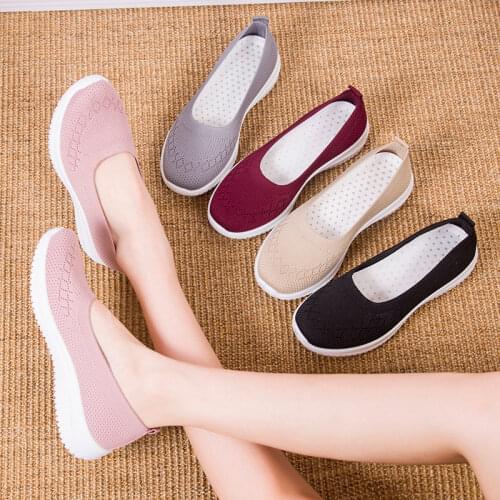 Breathable Women Flat Shoes 2021 Spring Summer Light Weight Casual Sports Shoes Slio On Outdoor Comfortable Female Plus Size 41