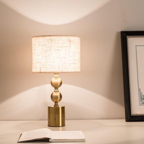Modern simple gold luxury desk lamp, metal cloth art is suitable for home bedroom bedside table lamp, floor lamp, decoration