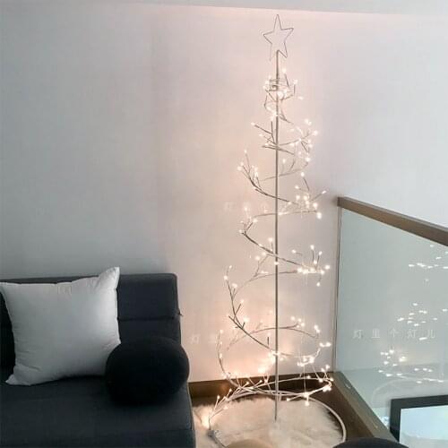 Net red ins wind Nordic room decoration girl heart bed and breakfast bedroom birthday scene layout star lamp floor lamp