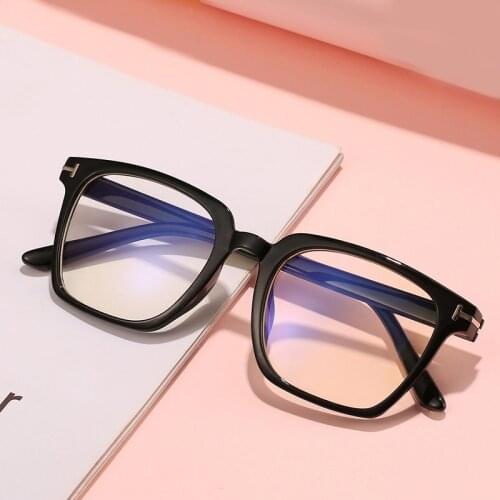 Fashion Computer Optical Glasses Men Anti Blue Light Eyeglasses Vintage Square Frame Eyewear oculos feminino Plain Glasses Hot