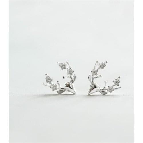 New Sweet Fine Cute Deer Horn Stud Earrings For Woman Crystal Deer Antler Jewelry Valentines Gift Holiday Party Ear Accessories