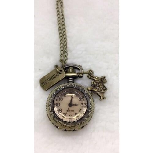 Vintage Retro Quartz Pocket Watch Alice in Wonderland Rabbit Drink Me Tag Women Girls Necklace Pendant Gift 10pcs