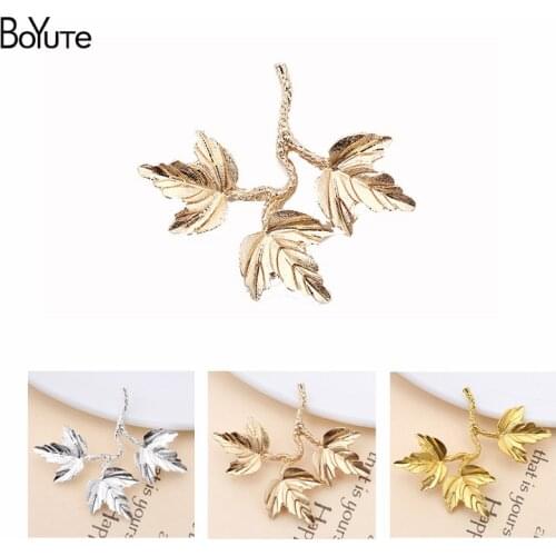 BoYuTe (50 Pieces/Lot) Metal Alloy 40*34MM Maple Leaf Materials Vintage Hand Made Diy Jewelry Accessories Wholesale