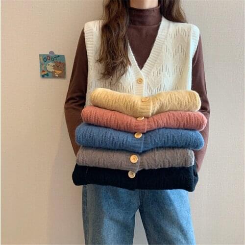 Korean Knitted Vest Woman Single Breasted V-neck Knitted Sweater Leisure Sleeveless Female Vintage Sweaters Waistcoat ZY5868