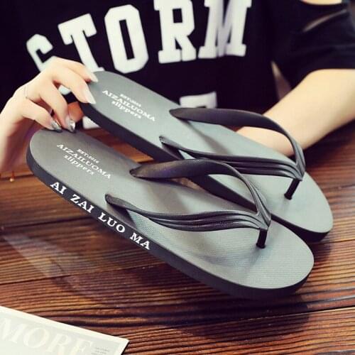 Summer flip-flops men non-slip cool slippers wear personality trends outside beach shoes men leisure Korean version