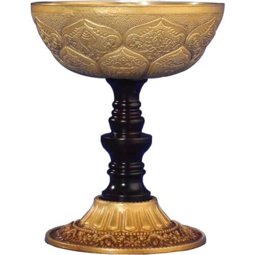 Embossed Brass Candle Auspicious Romantic Flower Gold Candlestick Buddhist Lamp Holder Wedding Dinner Home Table Decoration