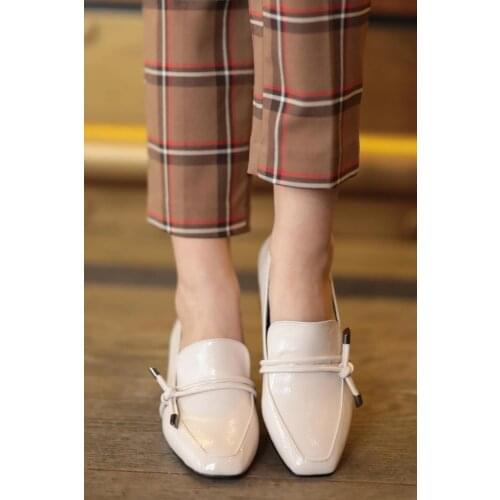 Mio Gusto Katrina Raw White Japanned Leather High-Heeled Shoes